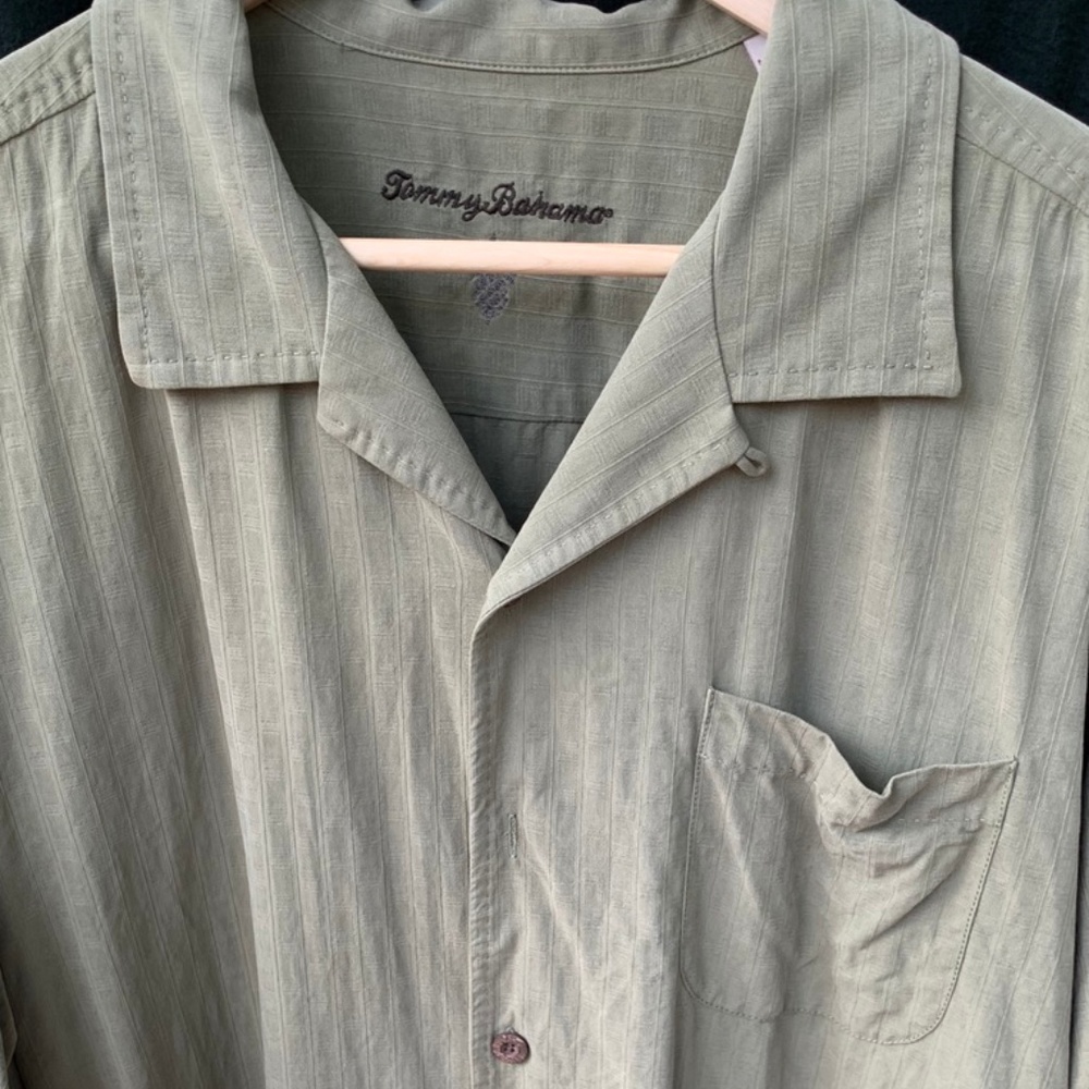XL Tommy Bahama